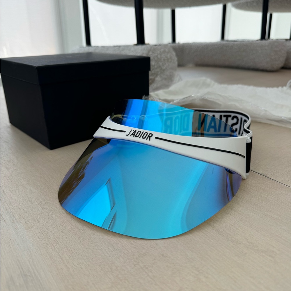 (SOLD) DIORCLUB1 Visor